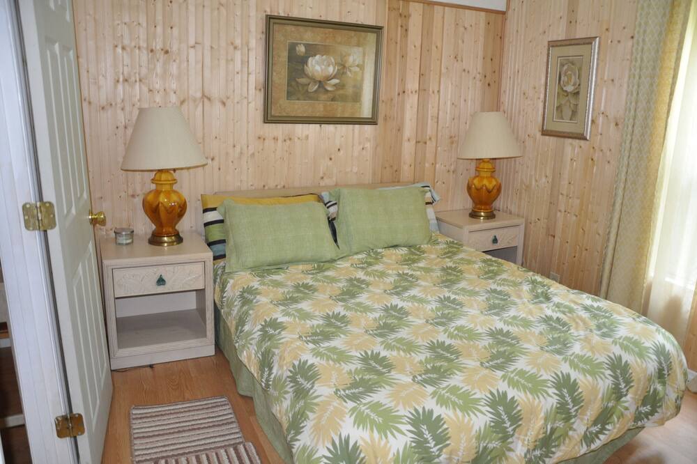Photo of Bedroom in Hot Springs