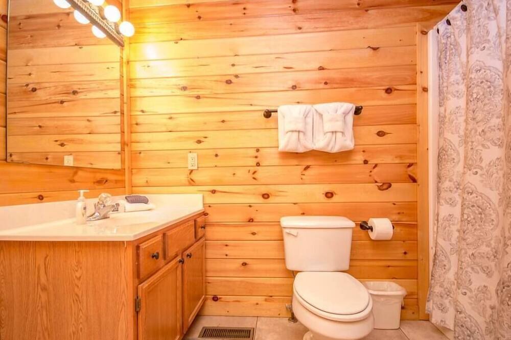 Photo of Bathroom in Sevierville