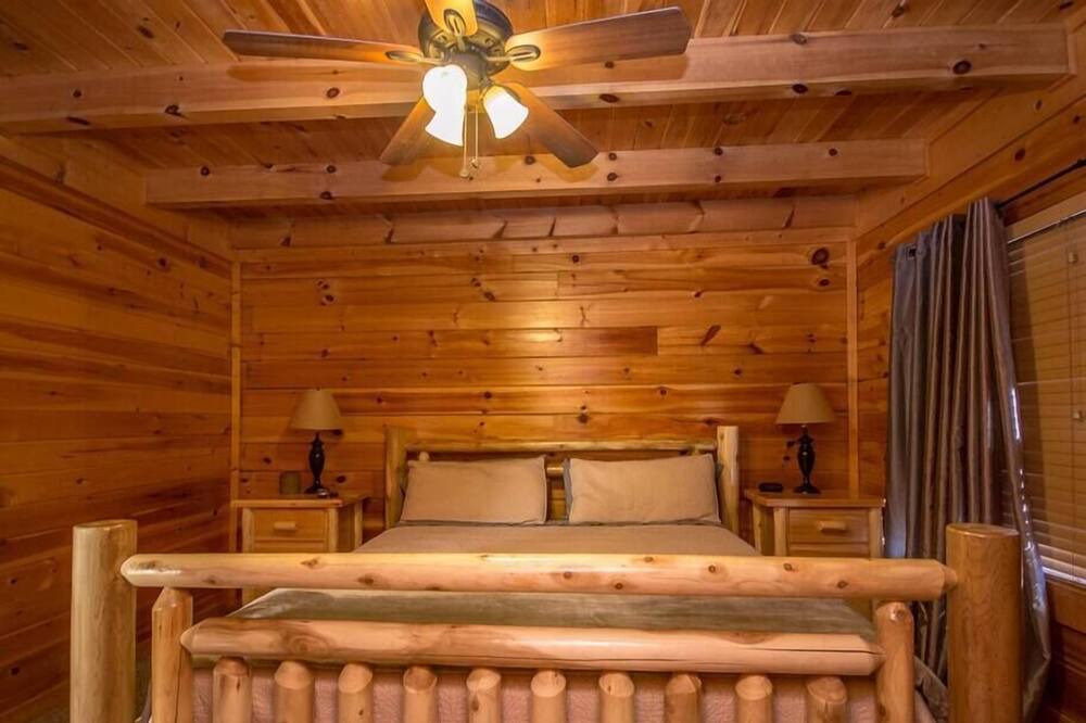 Photo of Bedroom in Sevierville