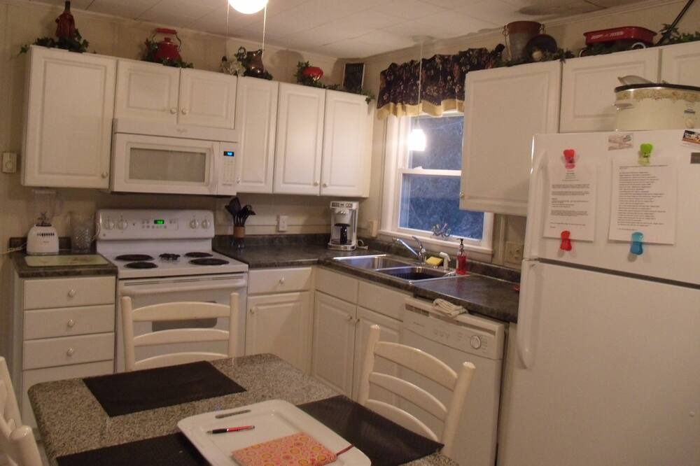 Photo of Kitchen in Maggie Valley