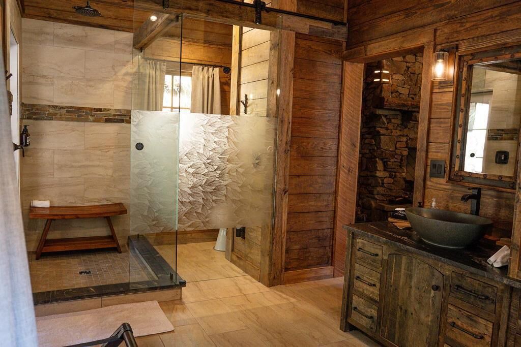 Photo of Bathroom in Waynesville