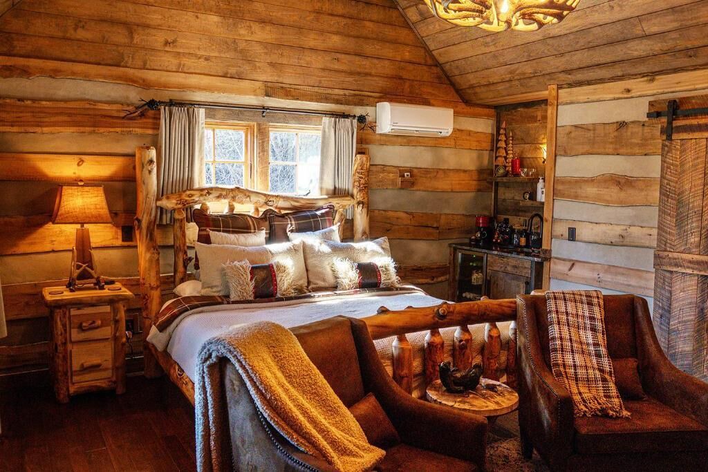 Photo of Bedroom in Waynesville