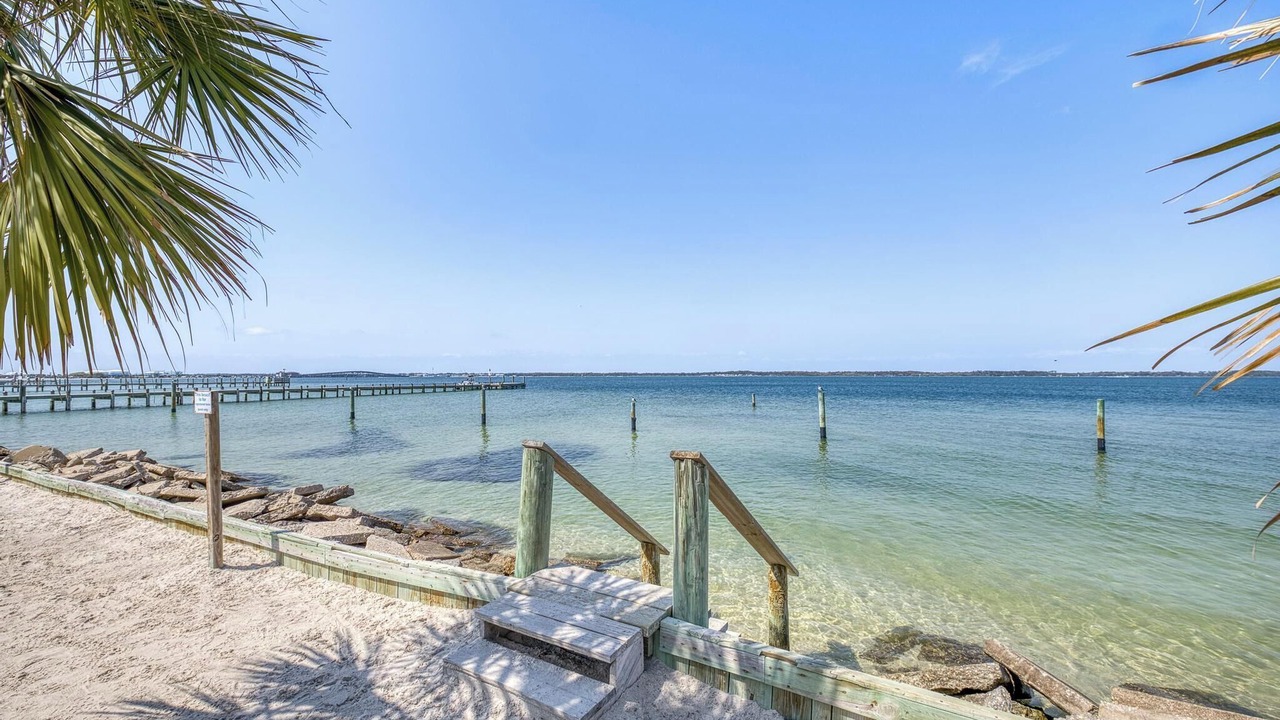 Photo of Bedroom in Pensacola Beach
