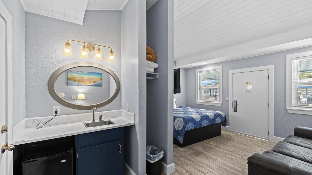 Photo of Bedroom in Pensacola Beach