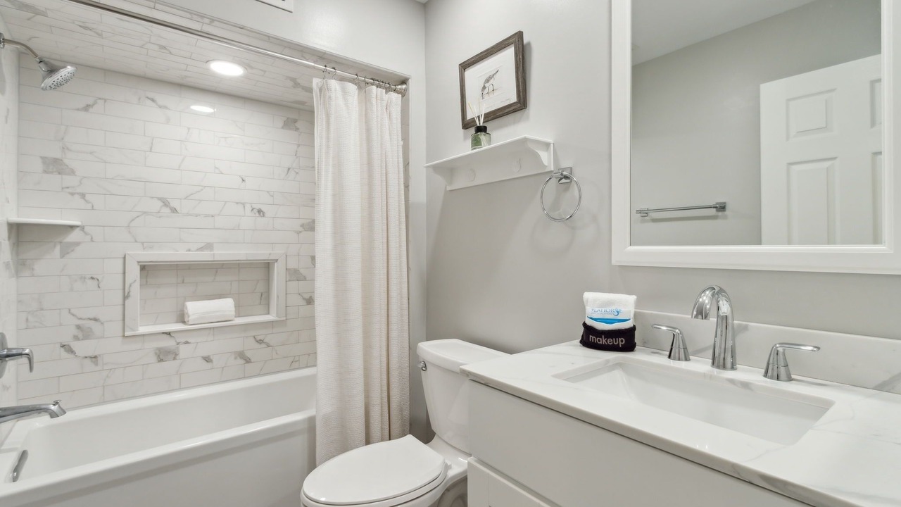 Photo of Bathroom in Fernandina Beach
