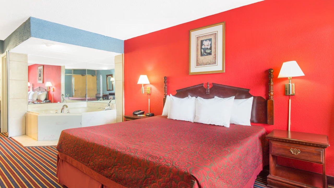 Photo of Bedroom in Albany