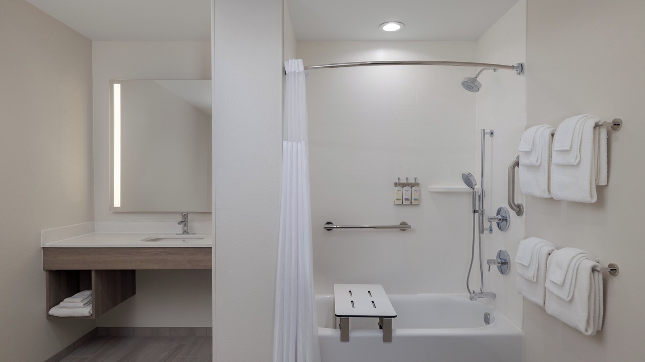 Photo of Bedroom in Normal