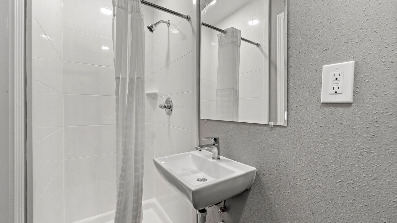 Photo of Bathroom in Kennesaw