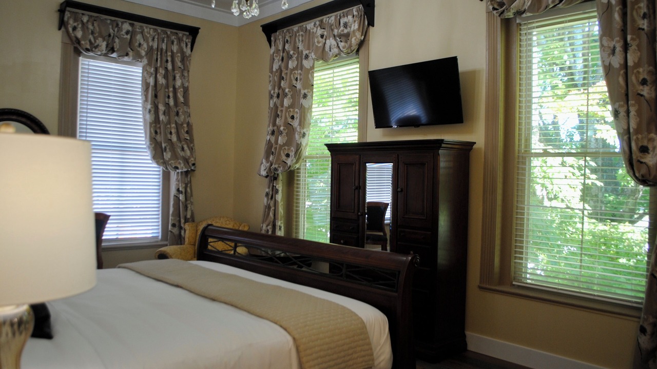 Photo of Bedroom in Jefferson City