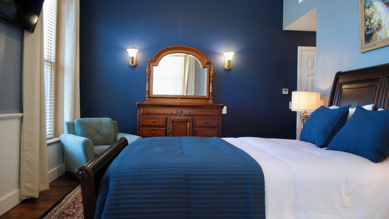 Photo of Bedroom in Jefferson City