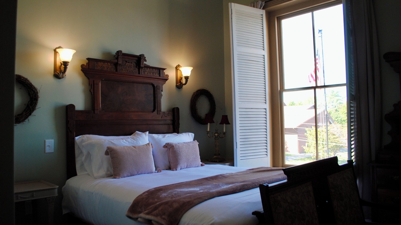Photo of Bedroom in Jefferson City