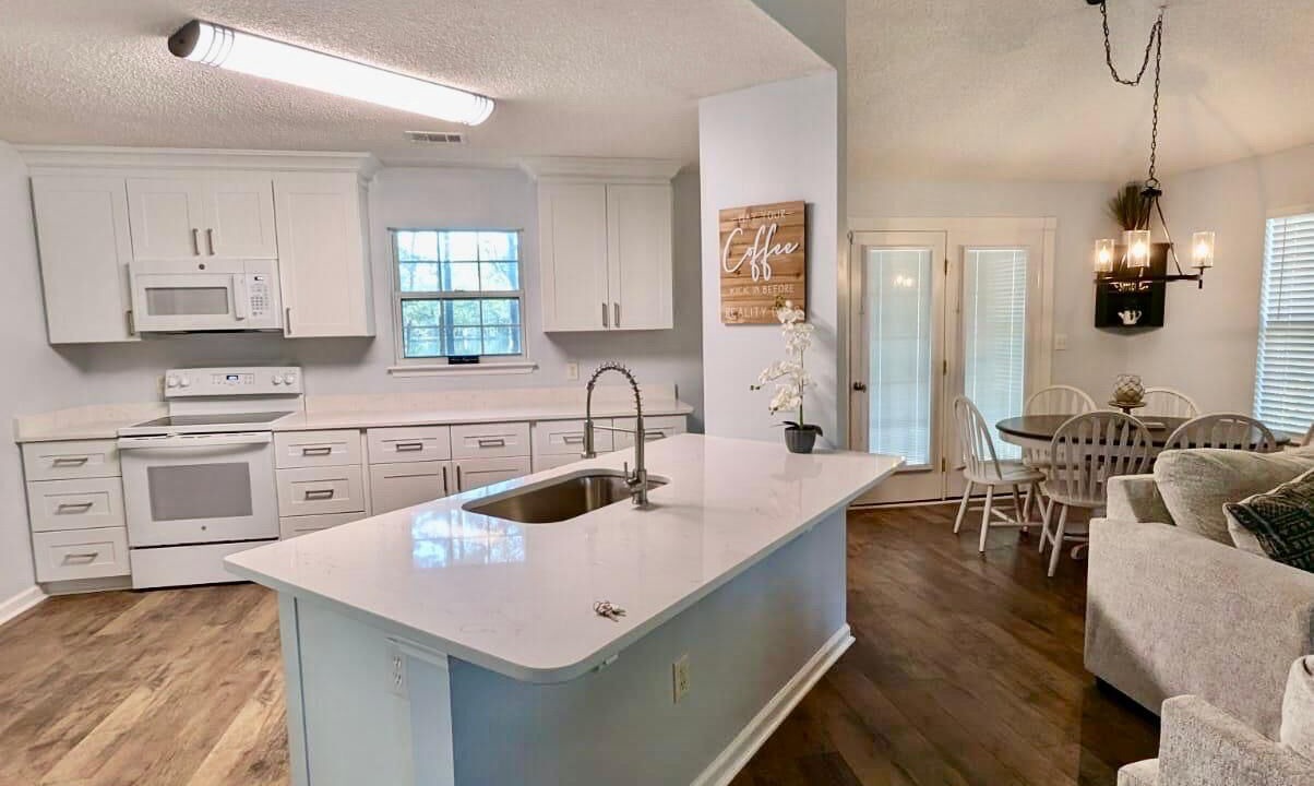 Photo of Kitchen in Midway
