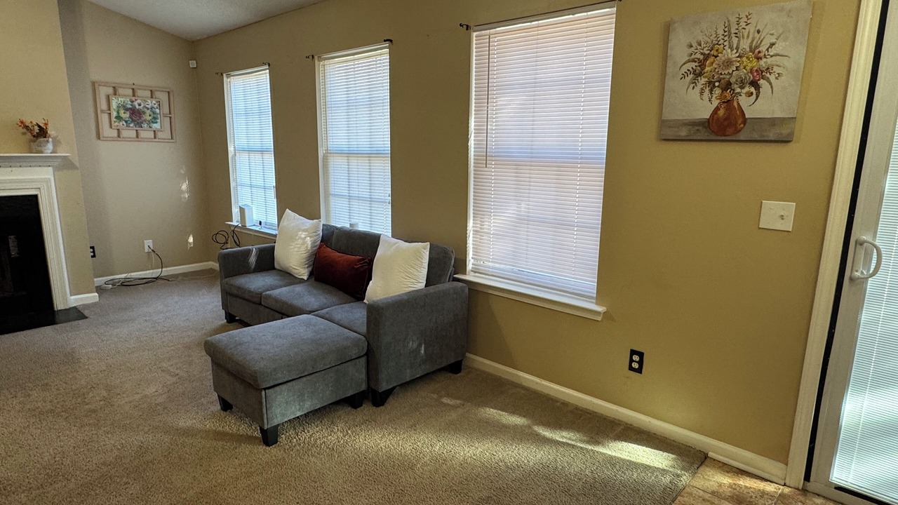 Photo of Livingroom in Powder Springs