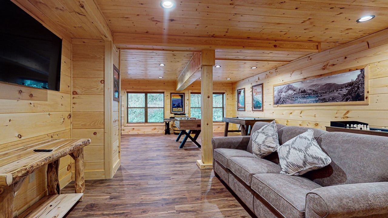 Photo of Livingroom in Rocky Grove