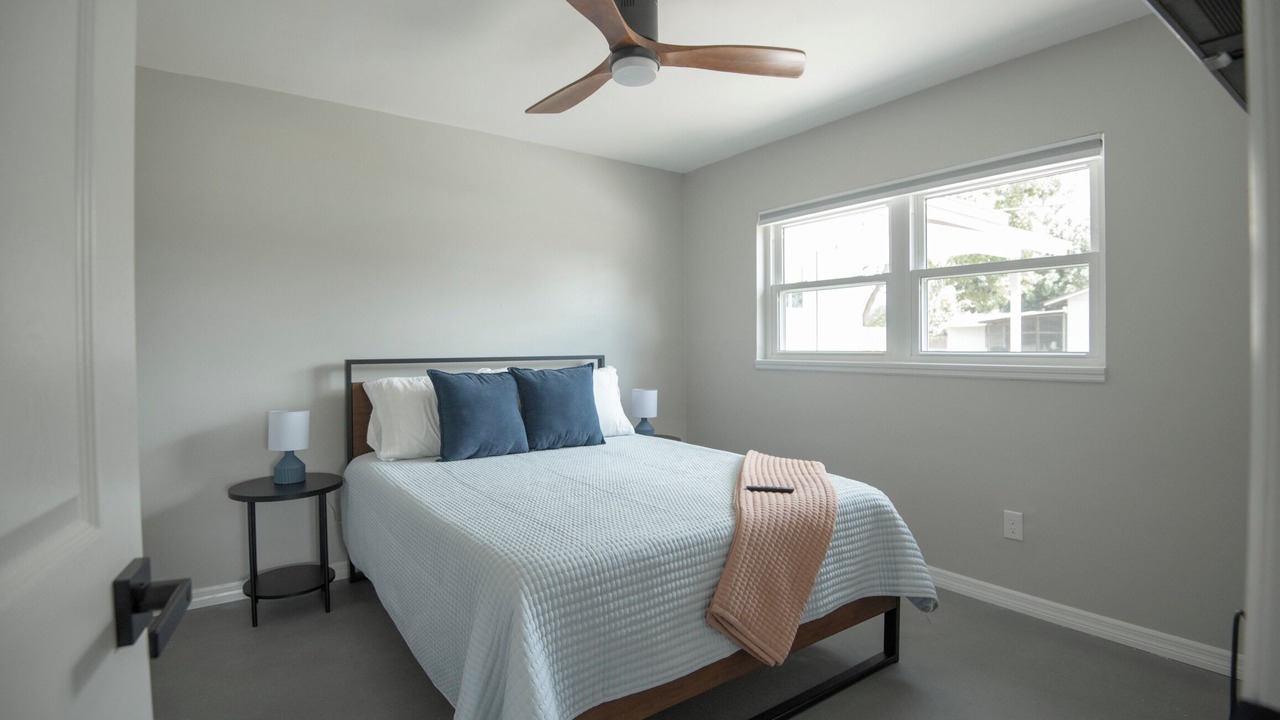 Photo of Bedroom in Pine Castle