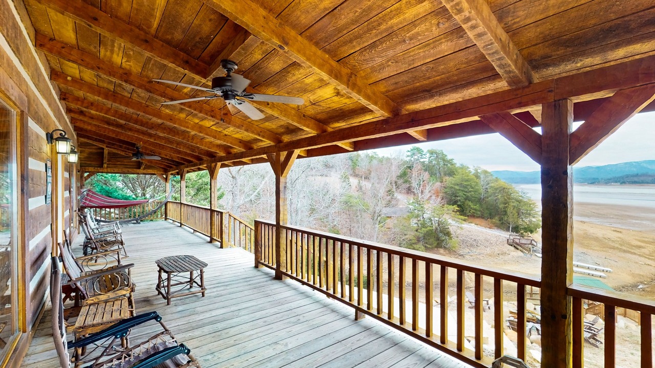 Photo of Patio Balcony in Baneberry