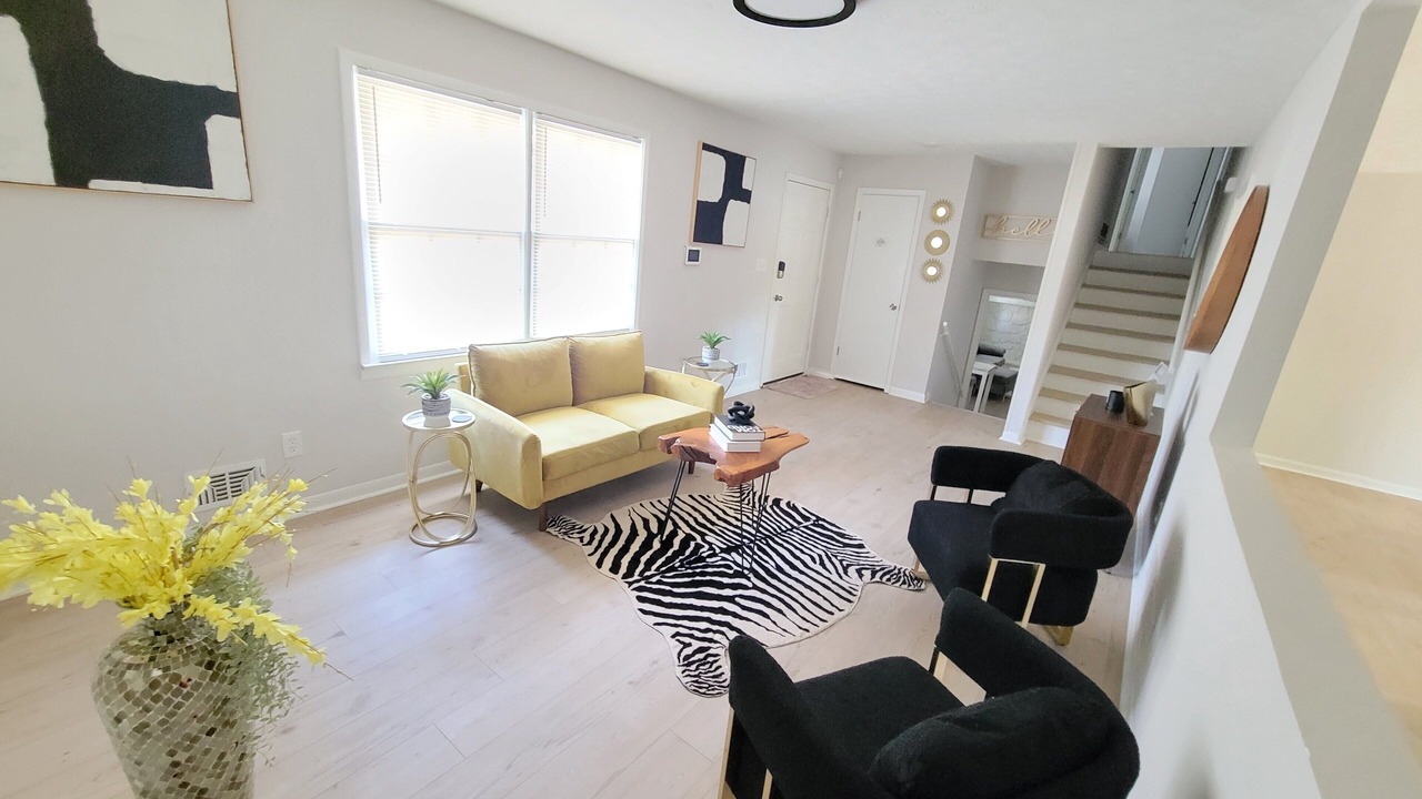 Photo of Livingroom in Riverdale