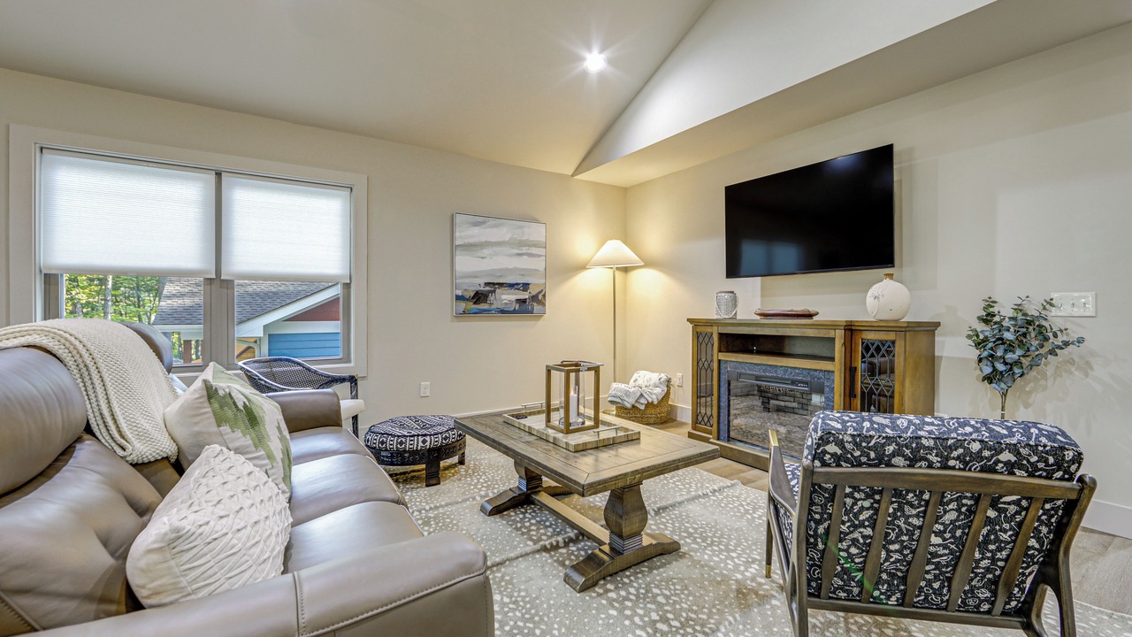 Photo of Livingroom in Maggie Valley
