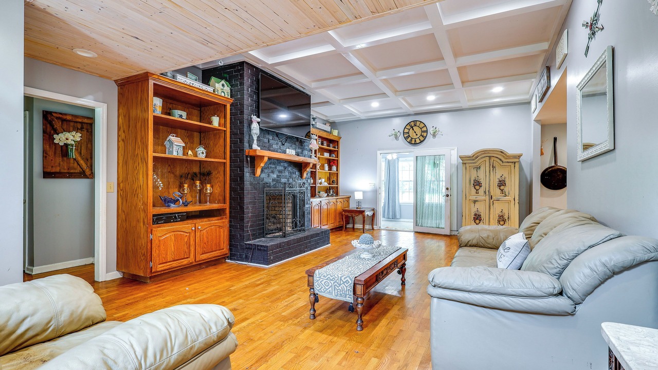 Photo of Livingroom in Falkville