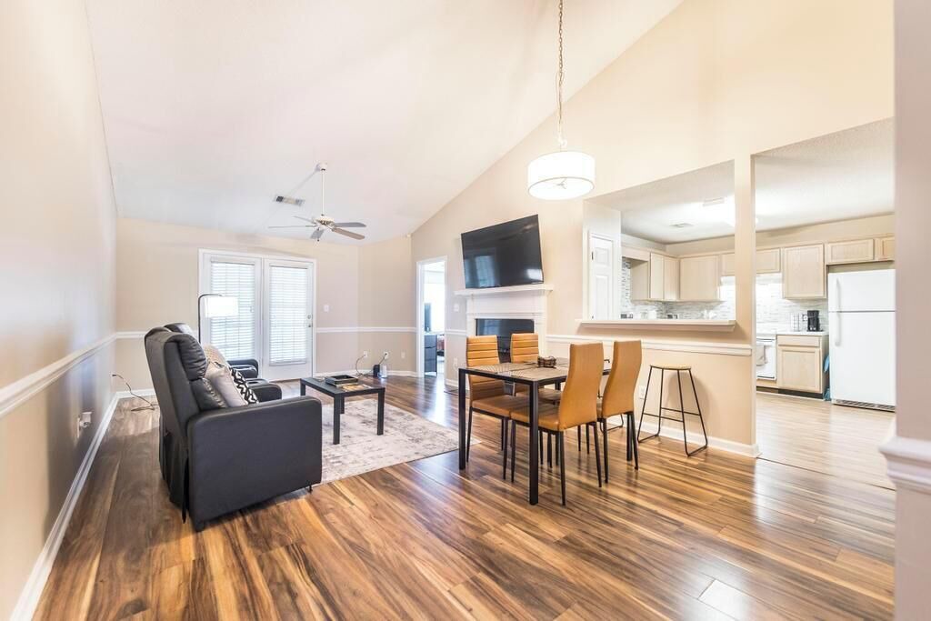 Photo of Livingroom in Macon
