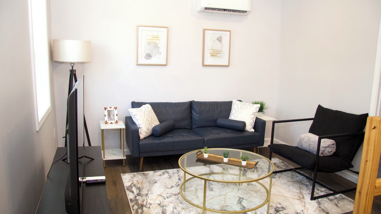 Photo of Livingroom in Hartford
