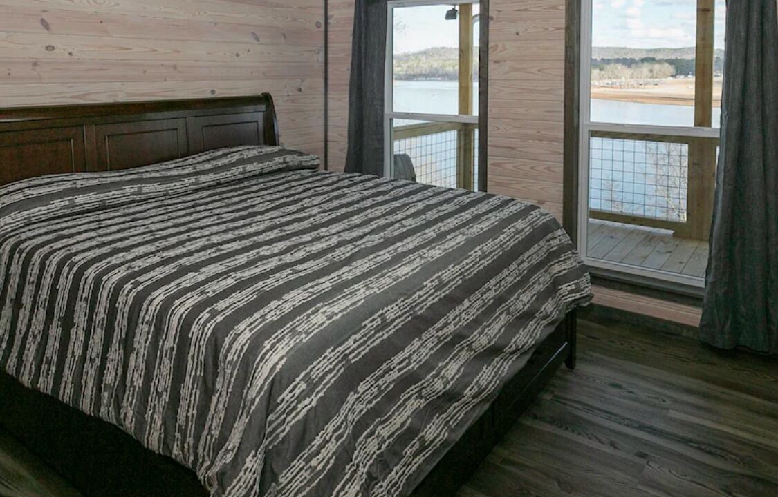Photo of Bedroom in Crane Hill