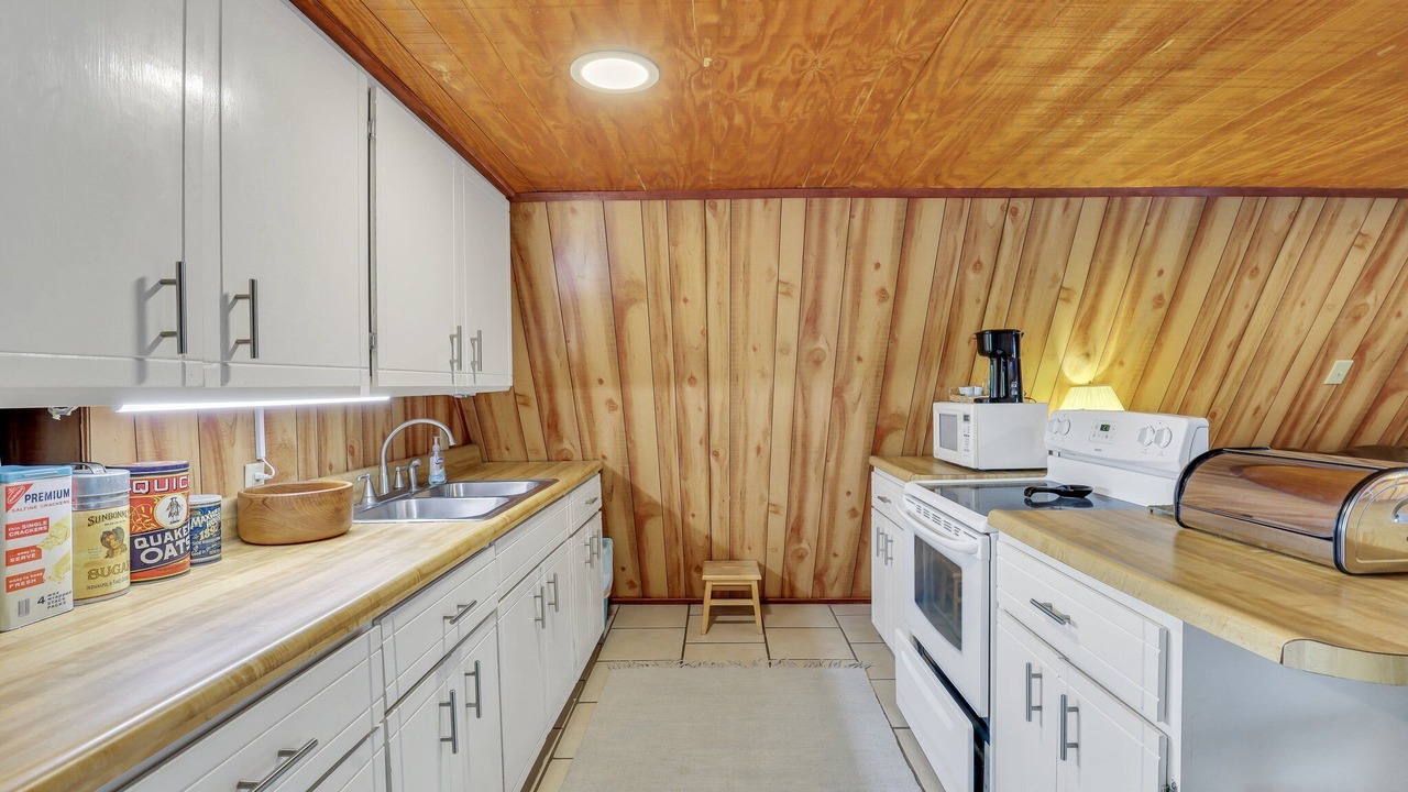 Photo of Kitchen in Nahunta