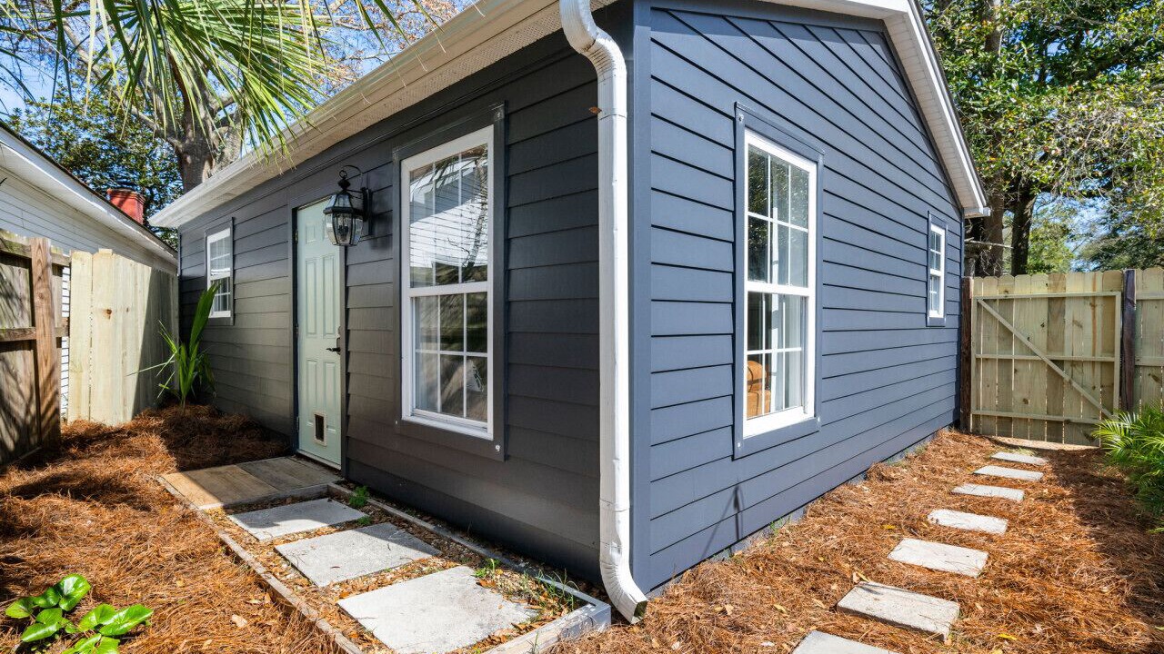Photo of Outdoor in Riverland Terrace