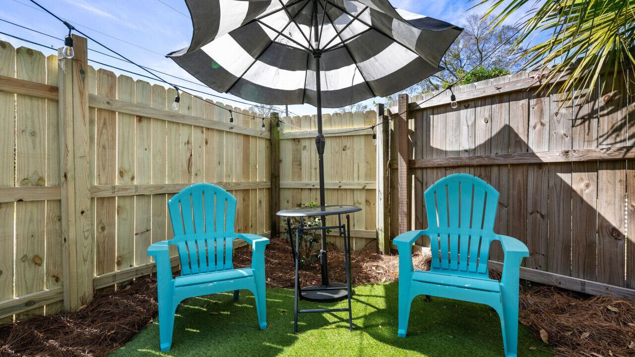 Photo of Outdoor in Riverland Terrace