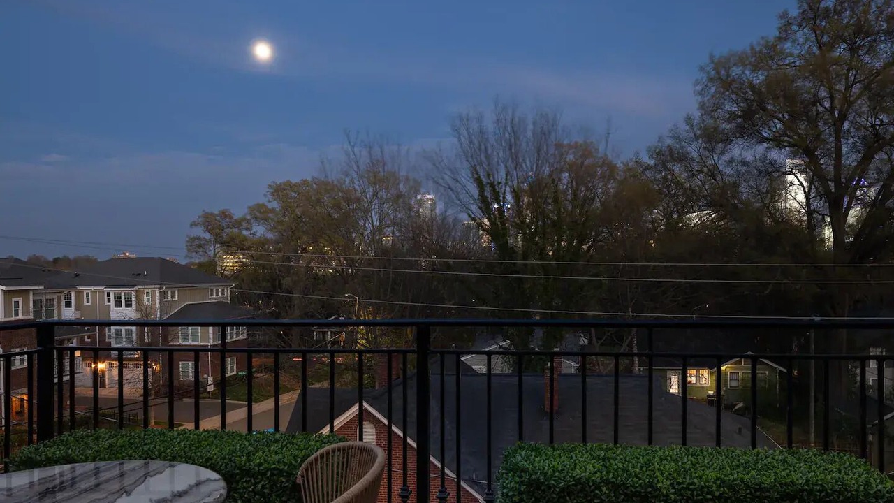Photo of Outdoor in Wesley Heights