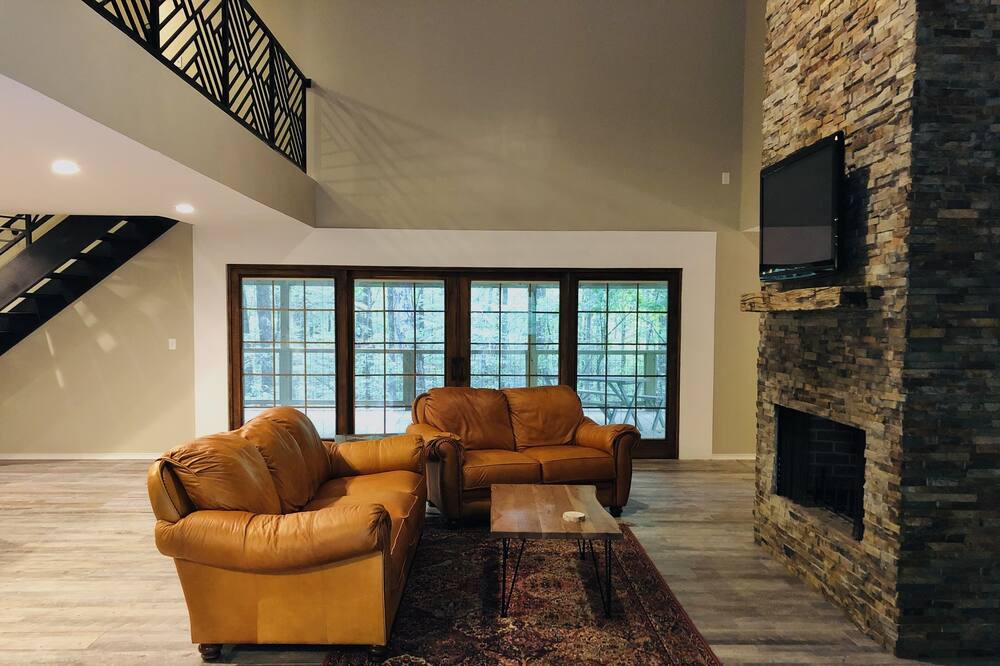 Photo of Livingroom in Salem