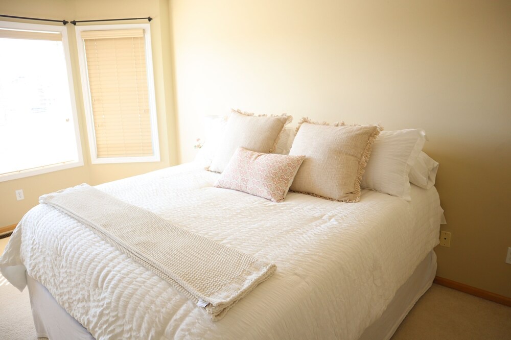 Photo of Bedroom in Woodbury