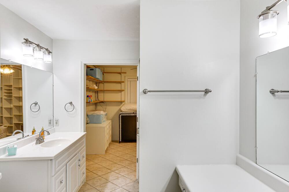 Photo of Bathroom in Albany