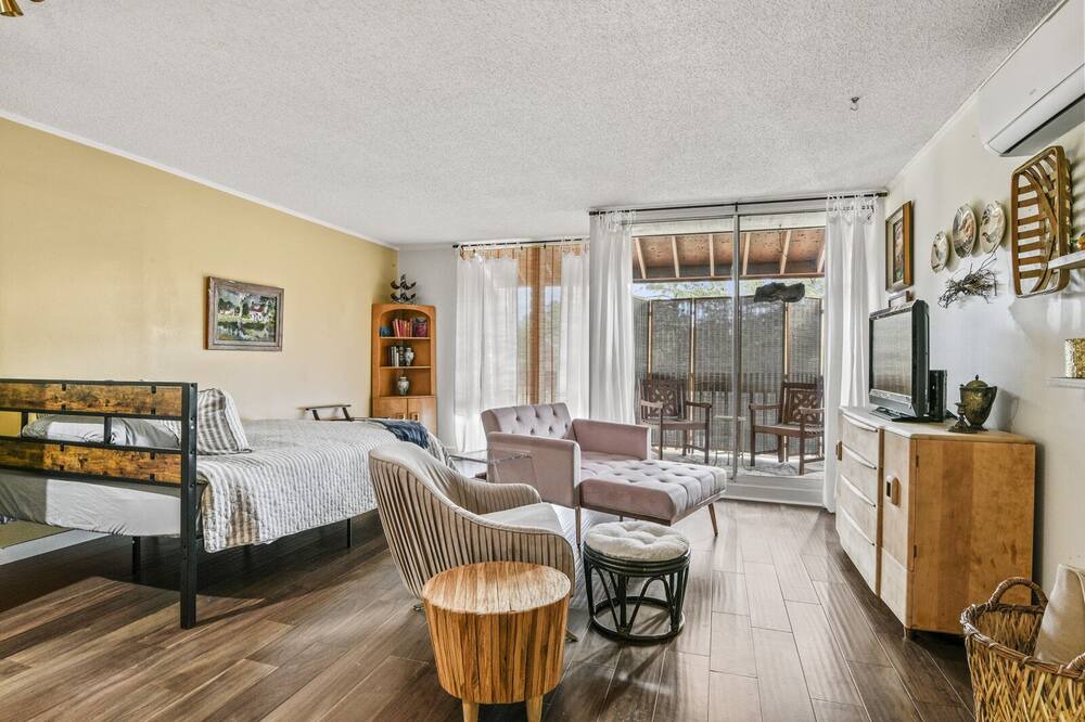 Photo of Bedroom in Diamondhead