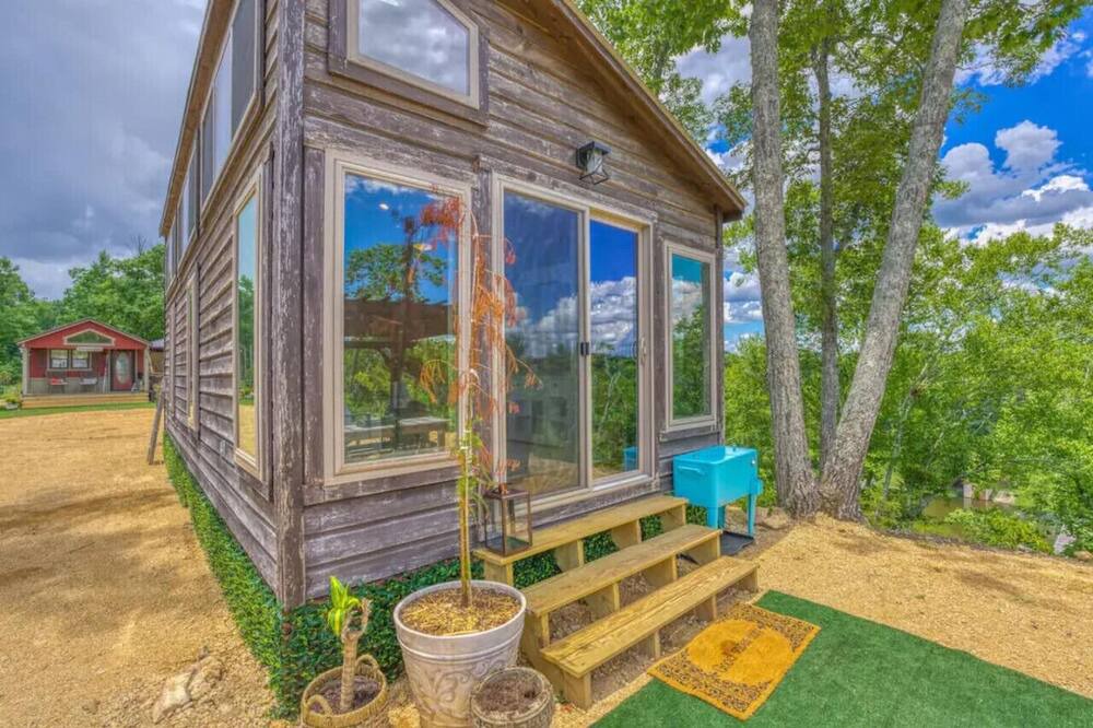 Photo of Outdoor in Rogersville