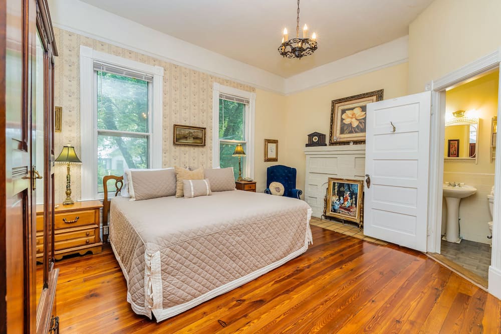 Photo of Bedroom in Senoia