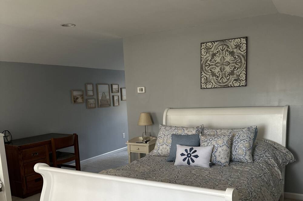 Photo of Bedroom in Summerville