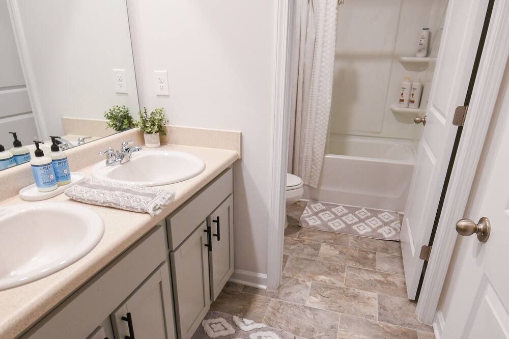 Photo of Bathroom in Grovetown