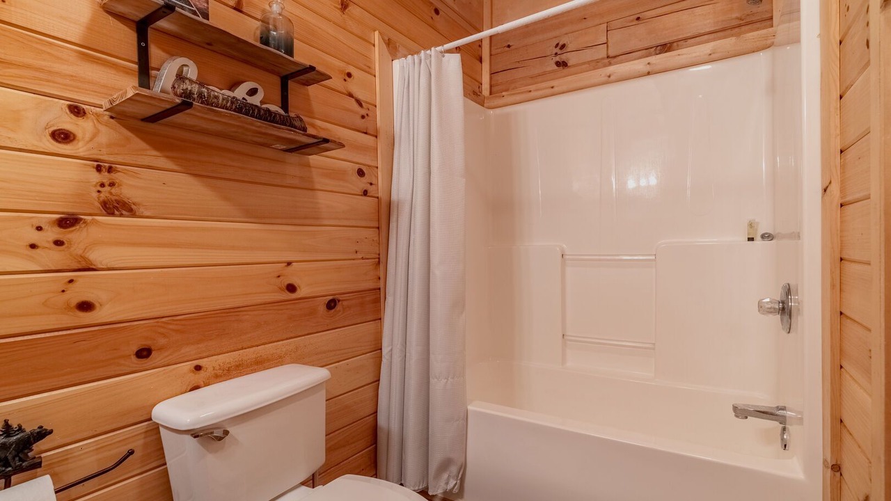 Photo of Bathroom in Sevierville