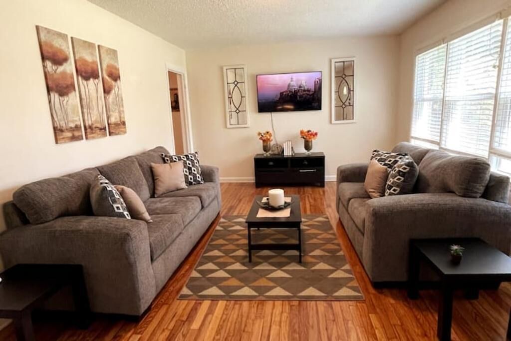 Photo of Livingroom in Albany