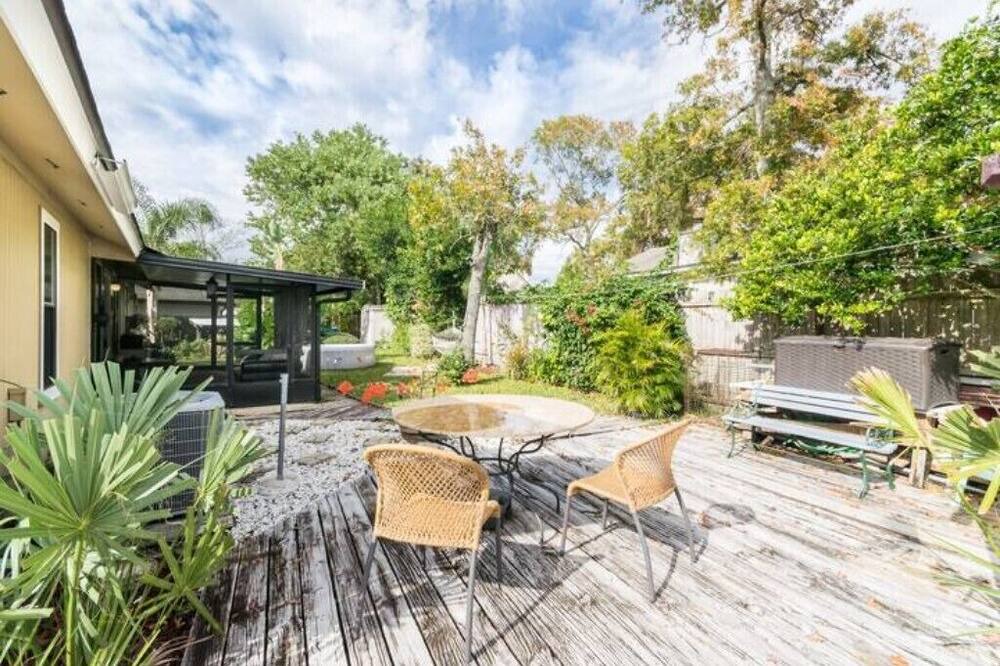 Photo of Outdoor in Arlington