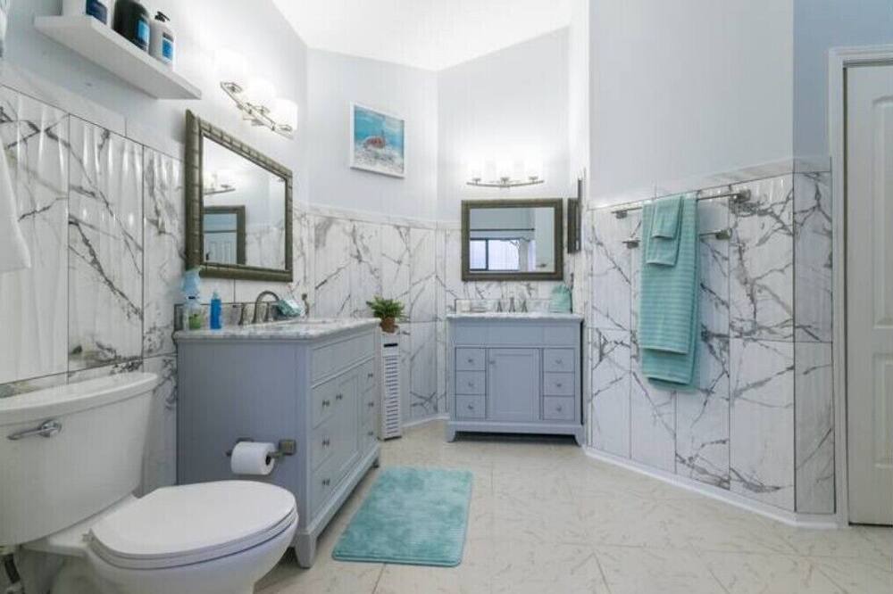Photo of Bathroom in Arlington