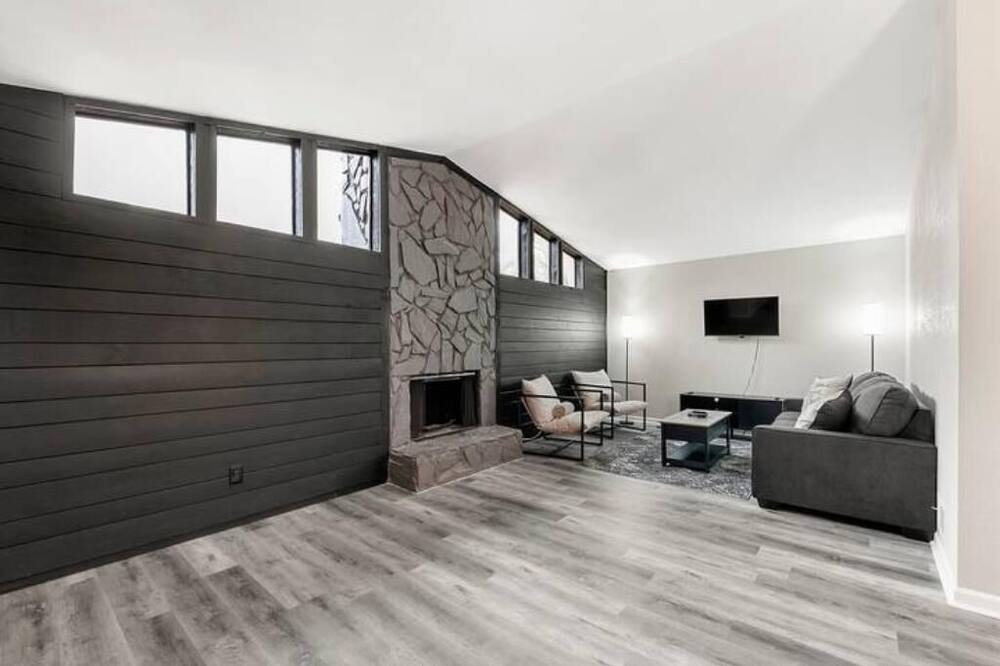 Photo of Livingroom in Morrow