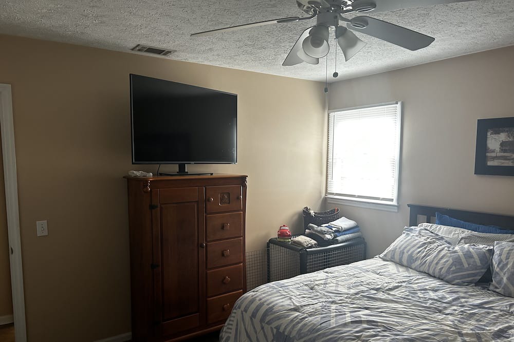 Photo of Bedroom in Phenix City