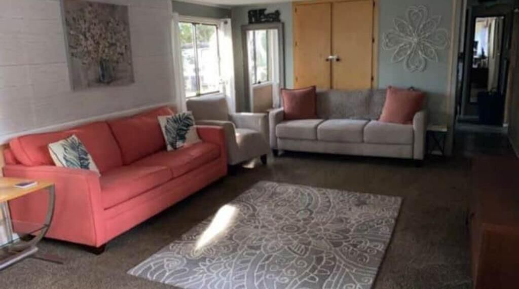Photo of Livingroom in Lillian