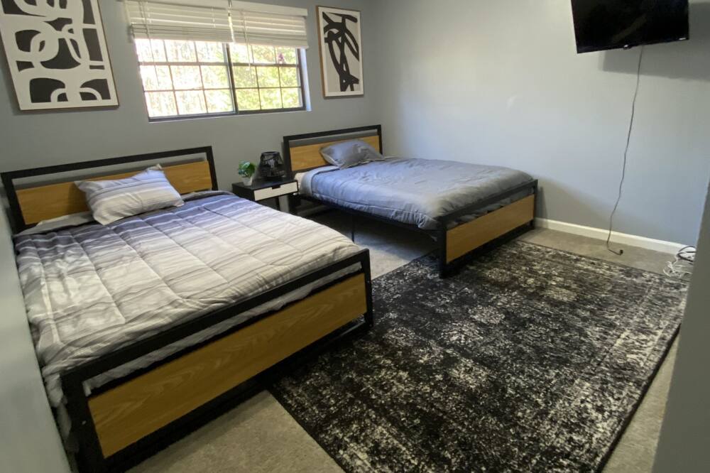 Photo of Bedroom in Powder Springs