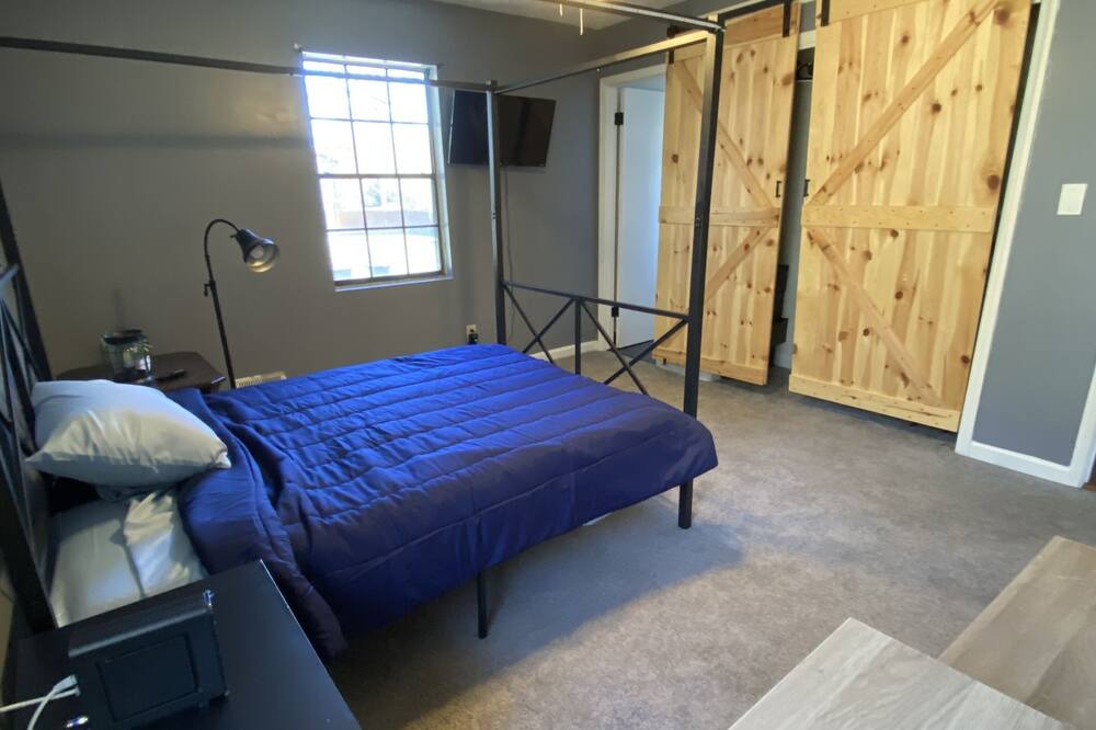 Photo of Bedroom in Powder Springs