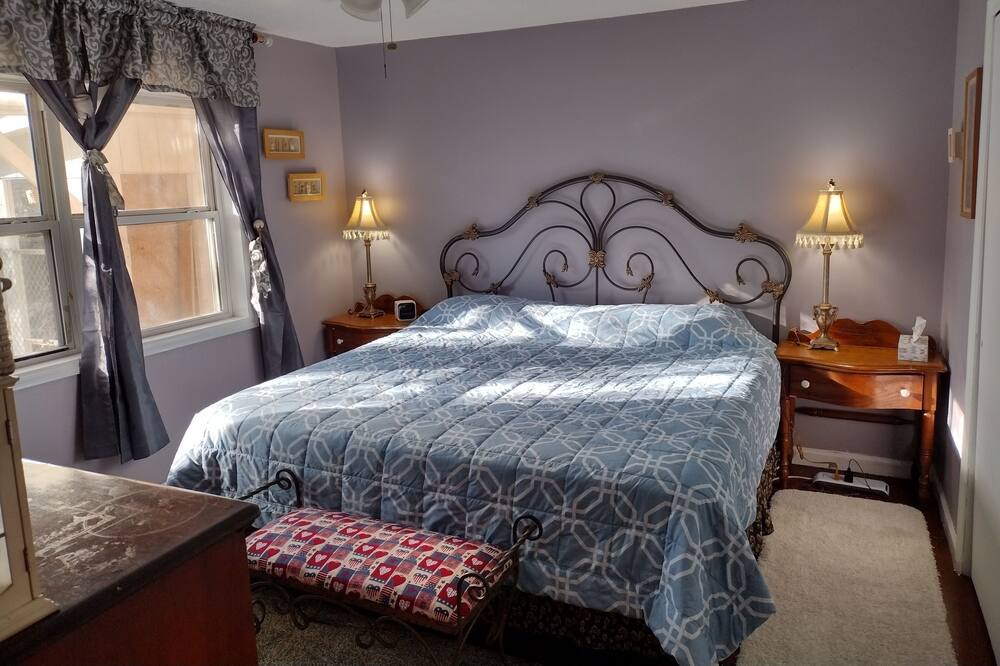 Photo of Bedroom in Dock Junction