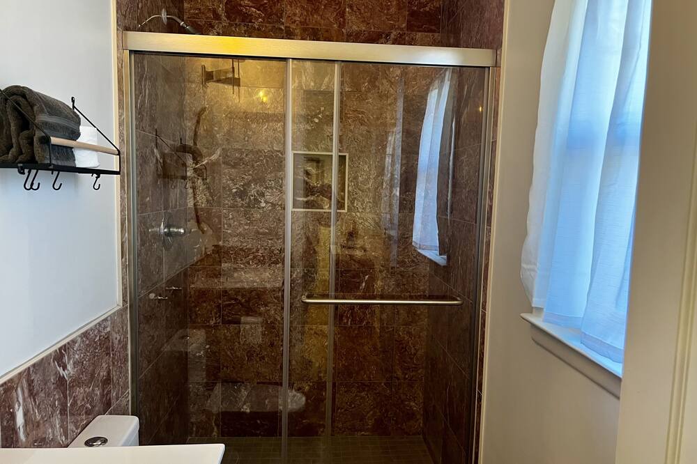 Photo of Bathroom in Perry
