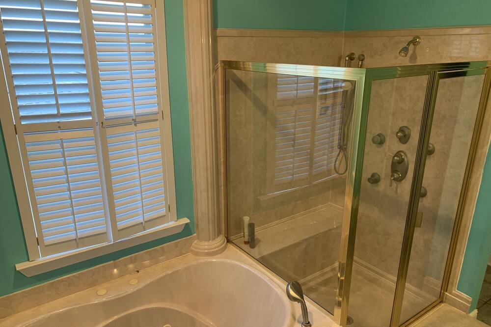 Photo of Bathroom in Crane Hill